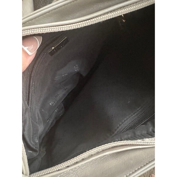 Vintage mint condition Perlina New York genuine leather handbag gold detailing - Picture 4 of 10